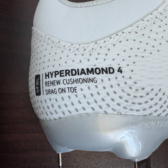 Nike Women's White Hyperdiamond 4 Pro Softball Metal Cleats CZ5920 102 Sz 8.5 - Picture 6 of 7